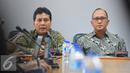 Ketua Umum Apindo, Hariyadi Sukamdani (kiri) dan Ketua Umum Kadin Indonesia Rosan P Roeslani saat menggelar konferensi pers terkait rencana Aksi 2 Desember di Jakarta, Selasa (29/11). (Liputan6.com/Angga Yuniar)