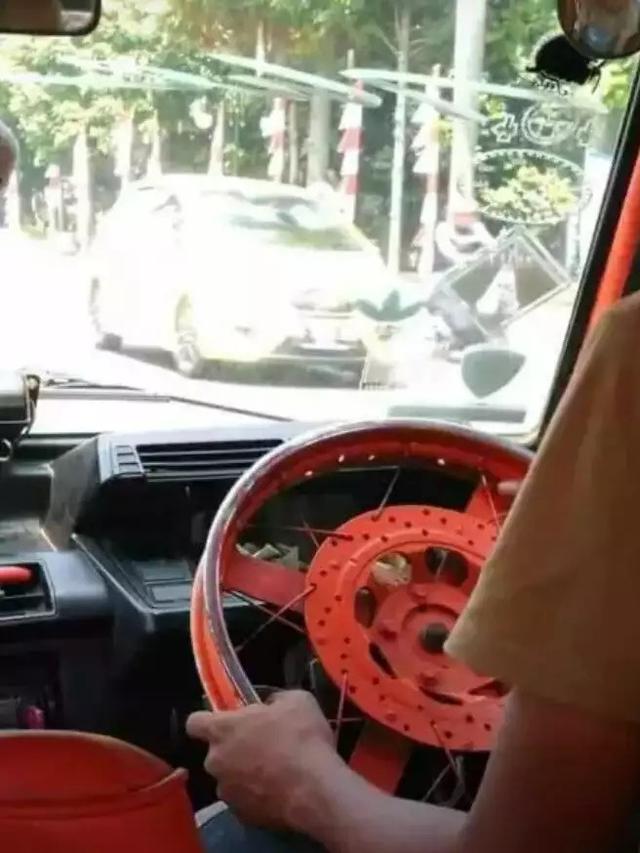 7 Potret Modifikasi Mobil Ini Nyeleneh Banget, Bikin Heran