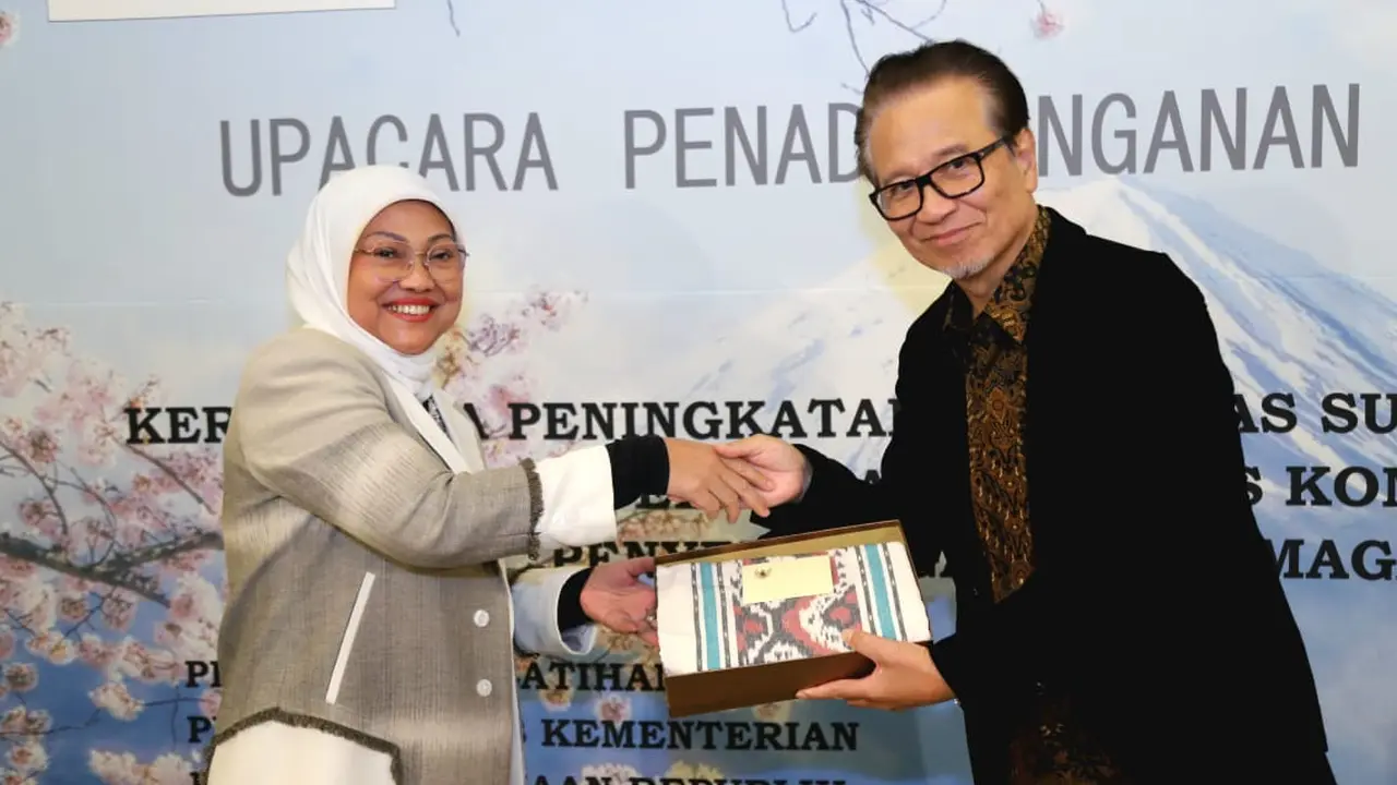 Kemnaker Teken MoU dengan CamCom Group