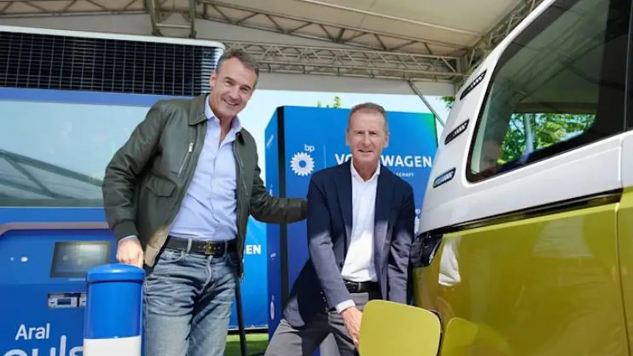 VW dan BP Kolaborasi hadirkan charging station dengan fast charging (Engadget)