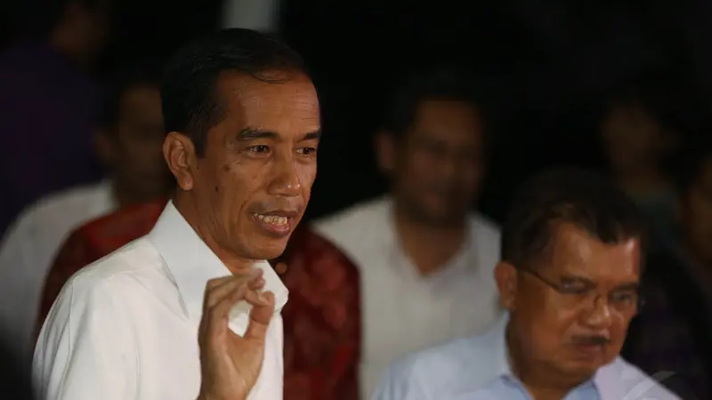 Gaya Konferensi Pers Jokowi-JK Soal Kabinet