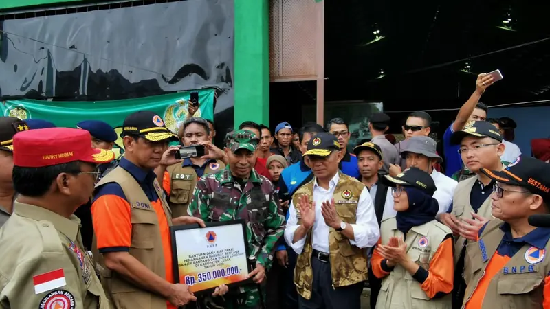 BNPB Sumbang Rp 350 Juta untuk Penanganan Darurat Banjir Bandang di Lebak