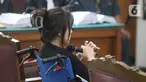 Anastasia Pretya Amanda (19) saat menjalani sidang lanjutan Mario Dandy Satriyo (20) dan Shane Lukas (19) dalam kasus penganiayaan D (17) di Pengadilan Negeri (PN) Jakarta Selatan, Selasa (4/7/2023). (merdeka.com/Arie Basuki)