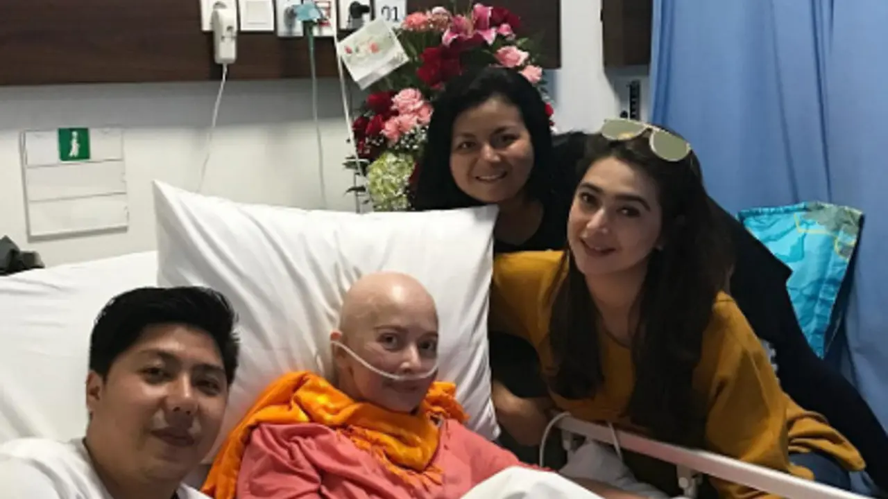 Nabila Syakieb dan Yana Zein