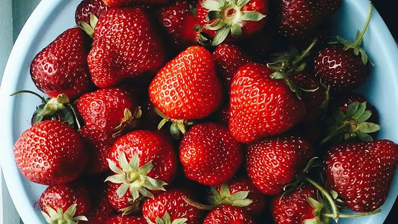 [Bintang] Girls, Ini Risiko Jika Menu Sarapan Kamu Hanya Buah