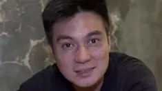 Selain menyampaikan klarifikasi, Baim Wong membeberkan sejumlah fakta yang tak diketahui banyak orang dalam video yang diunggah di kanal YouTube Baim Paula, Senin (25/7/2022). Salah satunya, pertemuan suami Paula Verhoeven dengan empat &ldquo;ikon&rdquo; Citayam Fashion Week alias Citayem Fashion Week. Keempat &ldquo;ikon&rdquo; yang dimaksud yakni Kurma, Jeje Seblew, Bonge, dan Roy Citayam yang kini terkenal. (Foto: Dok. YouTube Baim Paula)