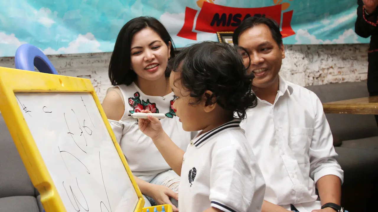 Kisah Misael Bright si Bayi Jenius, Baru 2 Tahun Sudah Lancar Baca Tulis
