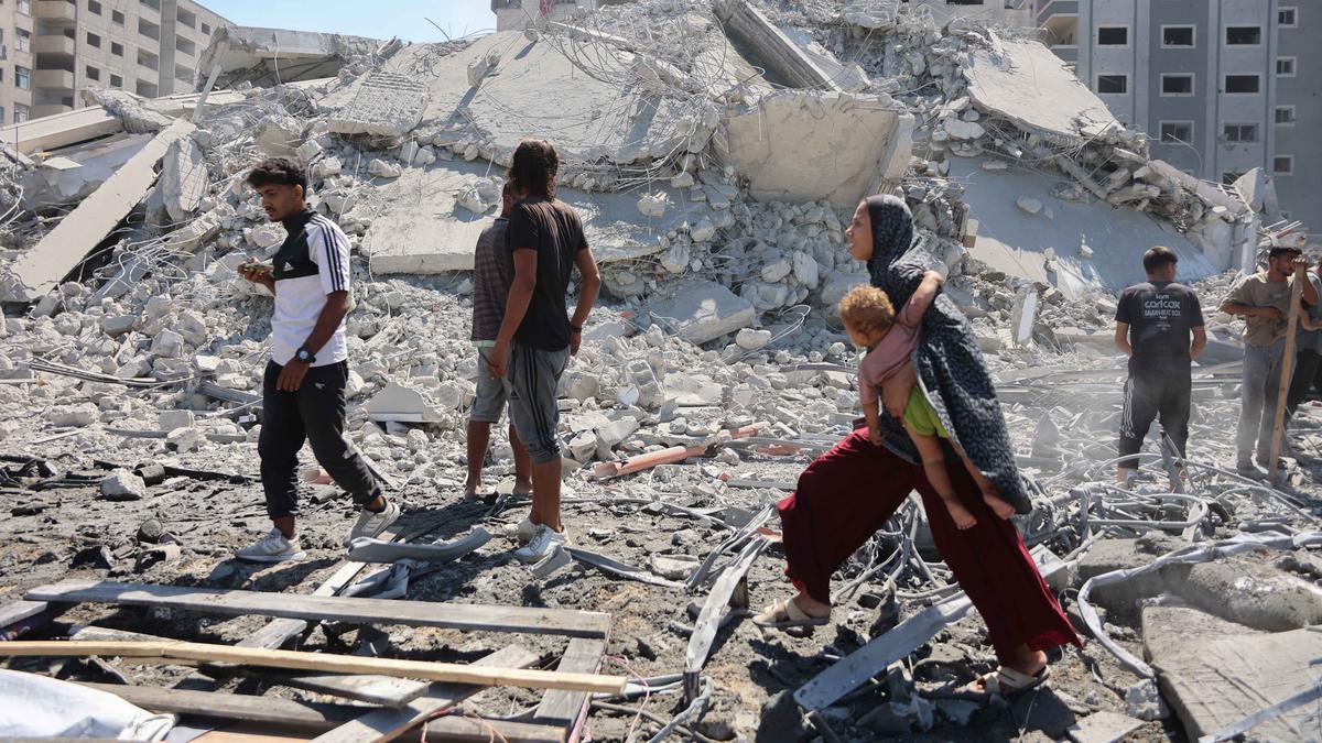 Cerita Perempuan Gaza Jaga Asa sebagai Ibu dan Dokter Saat Konflik