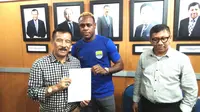 Gabung Persib, Victor Igbonefo Merasa Beruntung