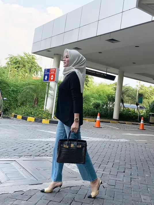 (Instagram/ollaramlanaufar)