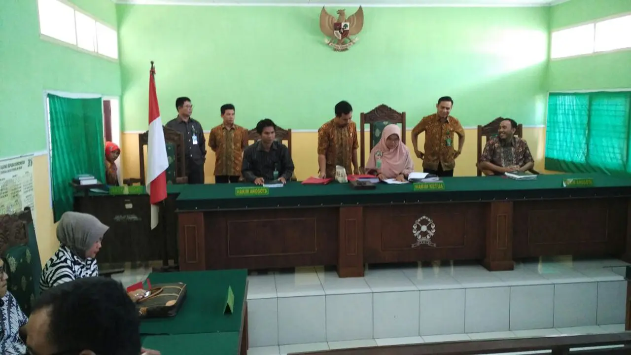 Polisi Bersenapan Kawal Sidang Kasus Yuyun Gelombang II