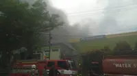 Diduga Akibat Bakar Sampah, Gudang Induk RSKD Balikpapan Terbakar