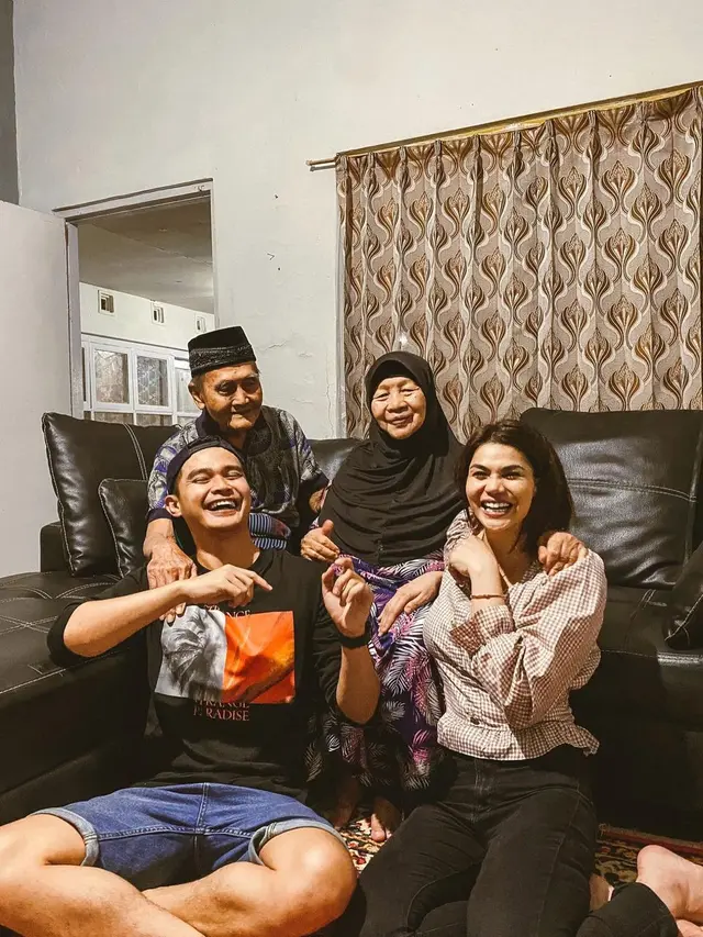 5 Momen Kebersamaan DJ Katty Butterfly Bareng Keluarga Aiman Ricky, Sudah Akrab