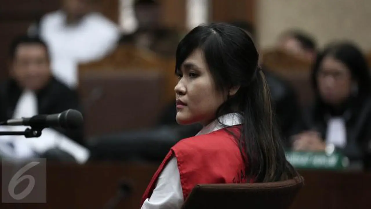 Top 3: Jessica Wongso Lepas Baju Tahanan