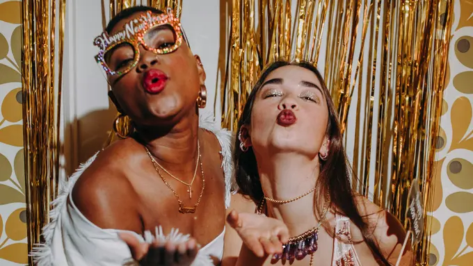 Makeup Tahan Lama untuk Pesta Tahun Baru