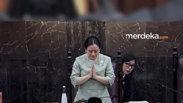 Adab Prabowo Depan Puan Maharani Beri Salam Membungkuk Jelang Pidato di Paripurna DPR