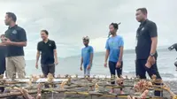 Upaya Pulihkan Ekosistem Laut di Selat Bali, Nelayan Tanam Ribuan Terumbu Karang di Pesisir Banyuwangi