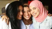 Putri Jenderal Abdel Fatah al-Sisi (paling kanan), Aya  Abdel Fatah al-Sisi. (Twitter)