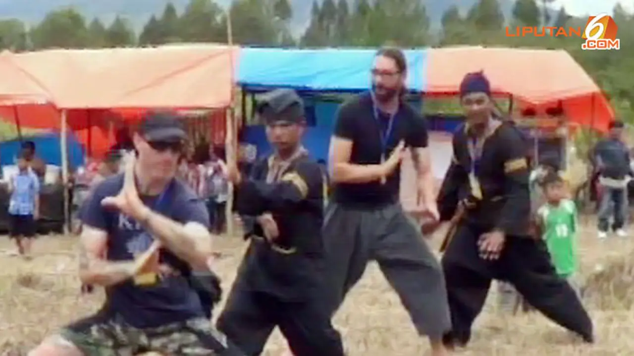 silat-minang-dunia-130821b.jpg