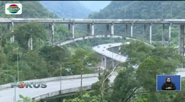 Di Sumatra Barat ada tempat ngabuburit seru bernama Kelok Sembilan.