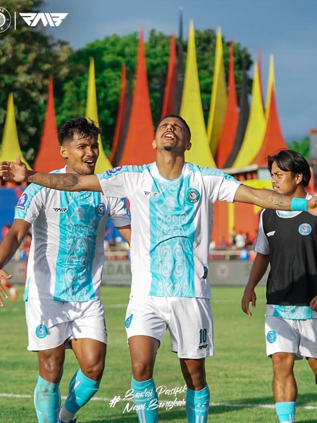 Luquinhas - Semen Padang Vs PSBS Biak di BRI Super League 2025/2026