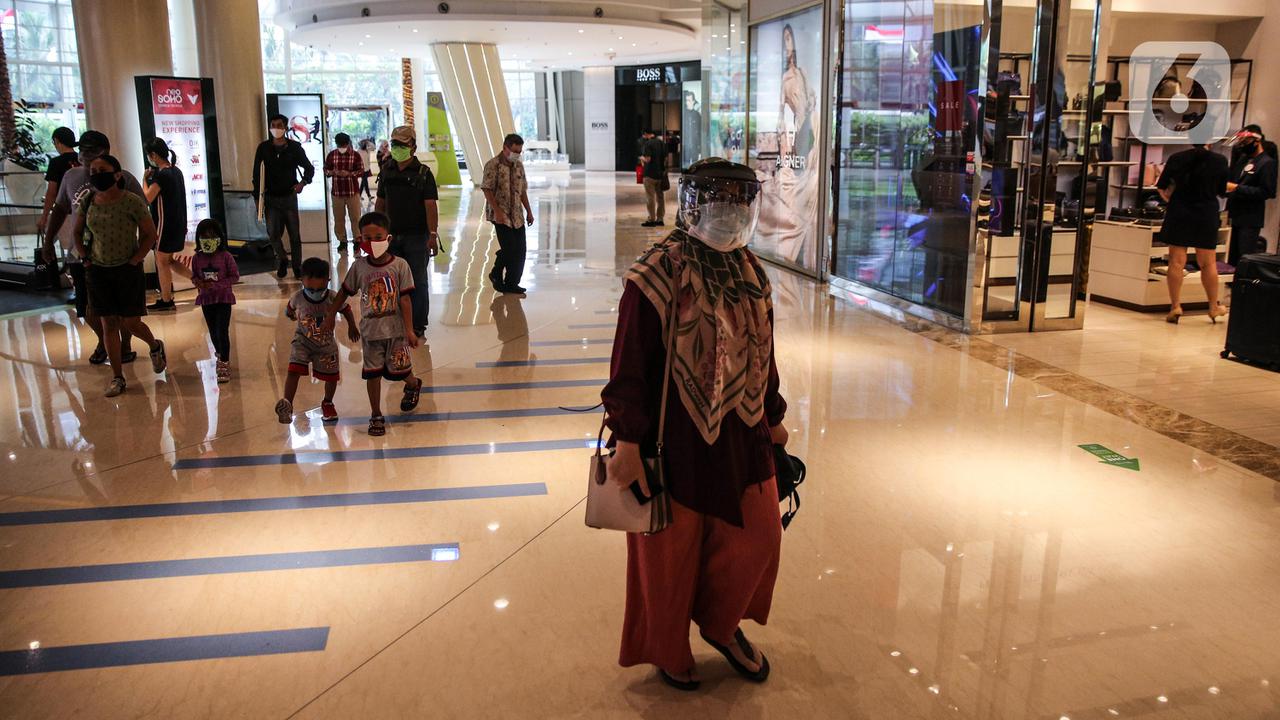 Protokol Kesehatan di Hari Pertama Pembukaan Mal Jakarta