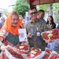 Wali Kota Semarang Hevearita G Rahayu ketika mengikuti Gerakan Pan Murah. Foto: liputan6.com/felek wahyu&nbsp;