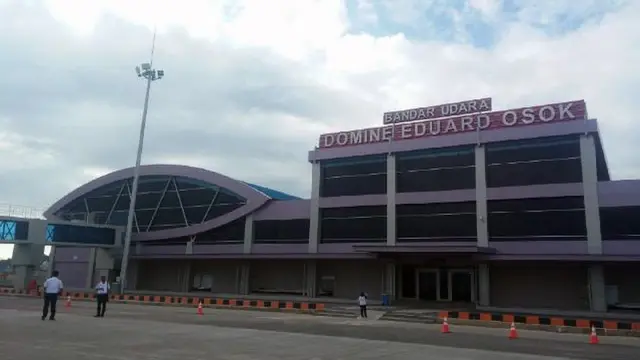 Megahnya Bandara Domine Eduard Osok, Sorong, Papua Barat.