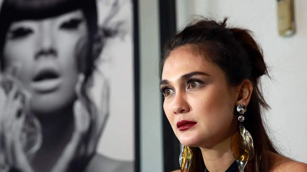 [Bintang] Luna Maya