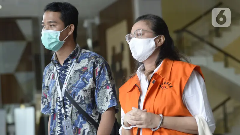 FOTO: Mantan Asisten Komisioner KPU Jalani Sidang Dakwaan