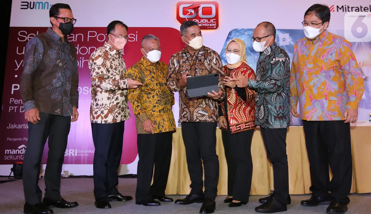 Anak usaha PT Telkom Indonesia (Persero) Tbk (Telkom), Mitratel menunjuk PT BRI Danareksa Sekuritas, HSBC, JP Morgan, PT Mandiri Sekuritas, dan Morgan Stanley sebagai joint bookrunners dan joint global coordinators. (Liputan6.com/Fery Pradolo)
