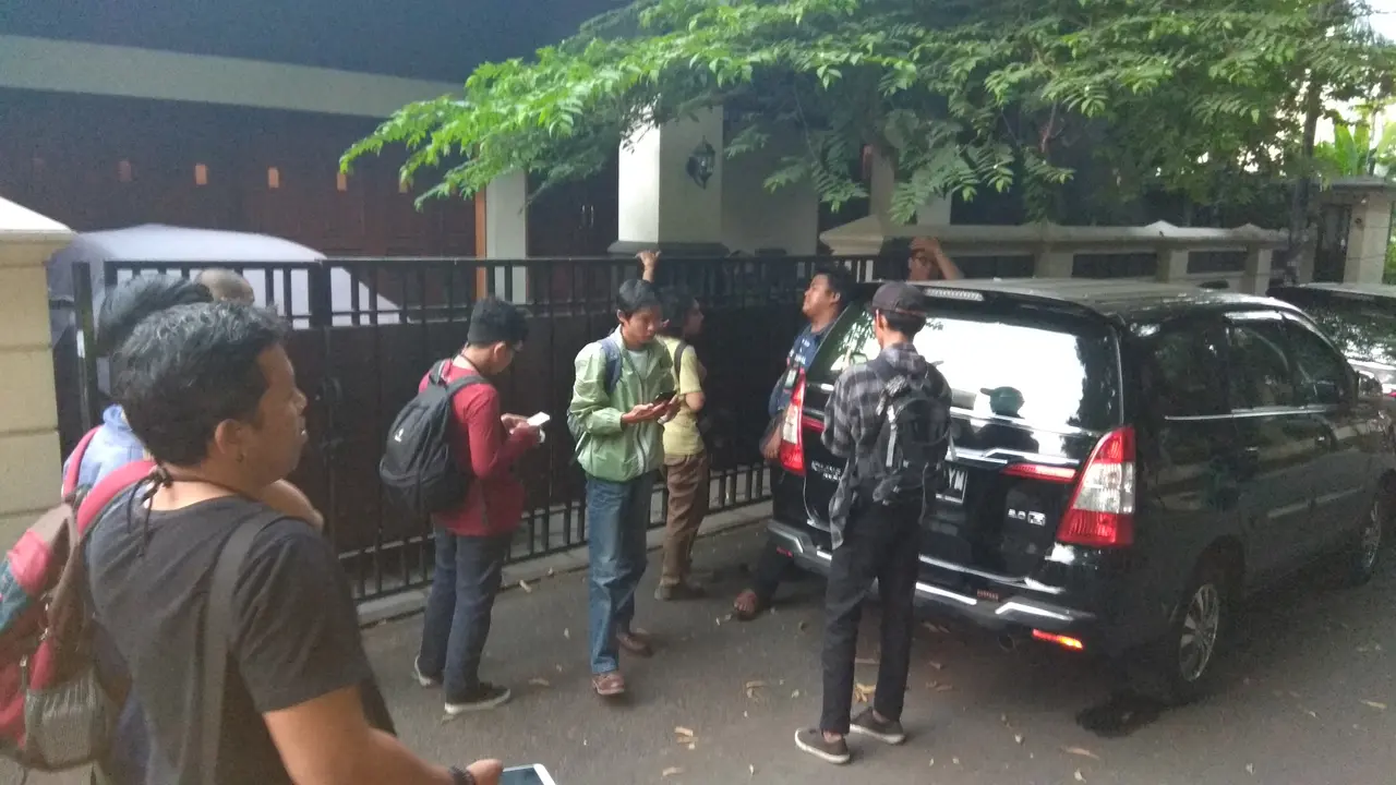 Suasana di rumah Dirut PLN, Sofyan Basir