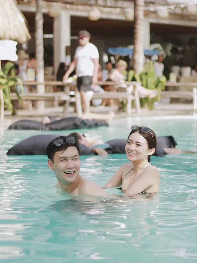 [Bintang] Fendy Chow dan Stella Cornelia