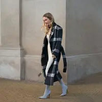 Padu padan busana kotak-kotak yang trendi. (Pinterest)