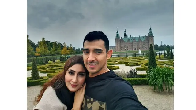 6 Momen Romantis Tania Nadira dan Suami Bulan Madu Keliling Eropa