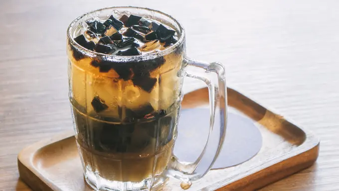 es cincau hitam kolang-kaling