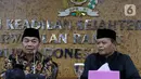 Wakil Ketua MPR periode 2019-2024, Hidayat Nur Wahid didampingi Ketua Fraksi PKS Jazuli Juwaini (kiri) memberikan keterangan pers terkait penandatanganan petisi usulan dibentuk Pantia Khusus (Pansus) Jiwasraya di Kompleks Parlemen, Senayan, Rabu (15/1/2020). (Liputan6.com/Johan Tallo)