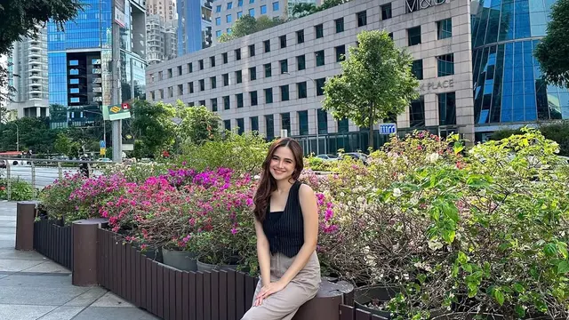 Potret Outfit Syifa Hadju dengan Gaya Casual di Berbagai Momen Santai, Cantik dan Stylish