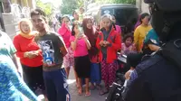 Gadis di Tanah Merah Surabaya Kesengsem Densus 88 Antiteror