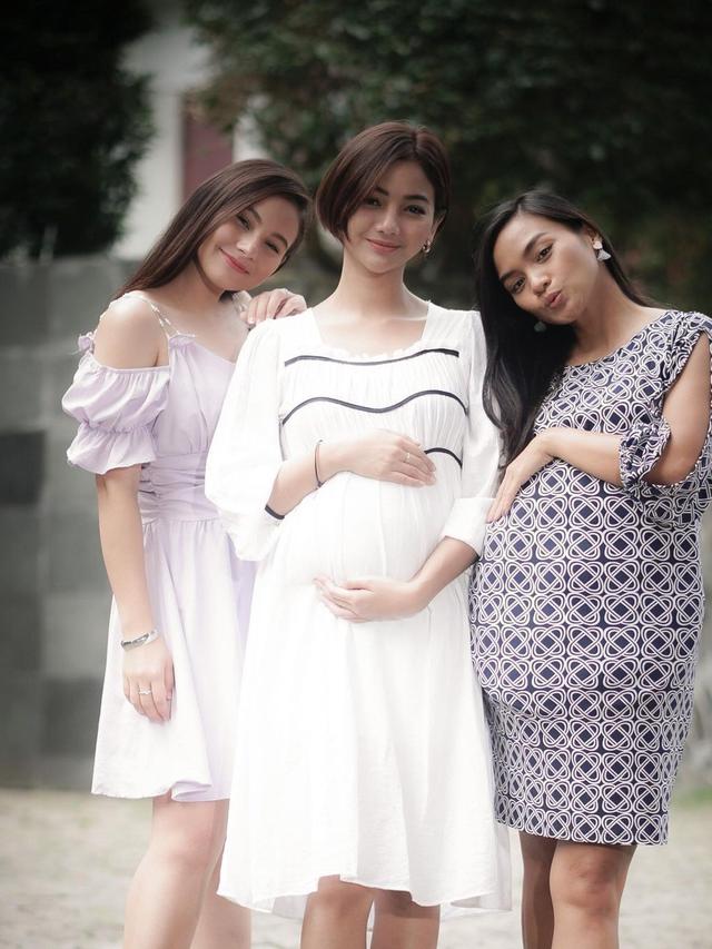 6 Potret Glenca Chysara Perankan Ibu Hamil, Pamer 'Baby Bump' Curi Perhatian