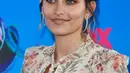 Putri Michael Jackson, Paris Jackson menghadiri perhelatan Teen Choice Awards 2017 di Los Angeles, Minggu (13/8). Paris menghias wajahnya dengan makeup simple yang berfokus pada eyeshadow burnt orange dan smokey eyes. (Frazer Harrison/Getty Images/AFP)