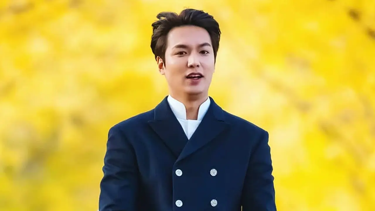 FOTO: Gaya Lee Min Ho Diatas Kuda Saat Syuting Drama Baru