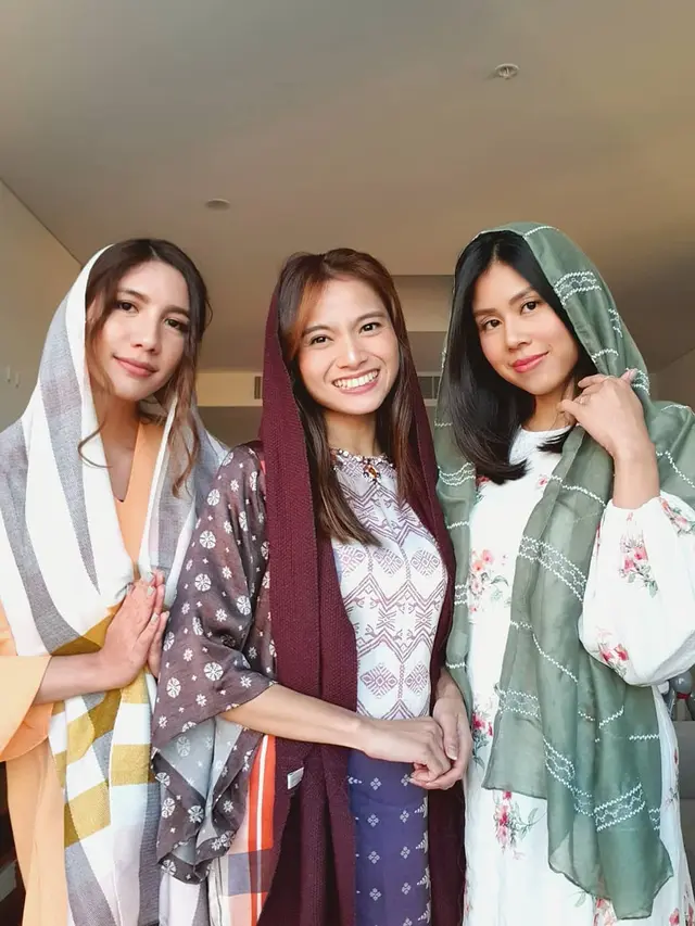 7 Momen Kebersamaan Geng Flawsome Acha Septriasa Kumpul Bareng di Australia