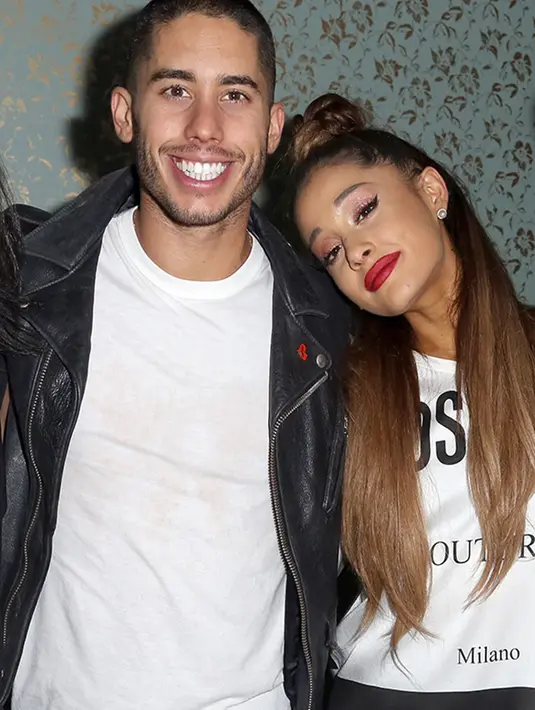 Para penggemar pun akhirnya sadar ketika mengetahui sang idola memang sudah sepakat mengakhiri hubungannya dengan Ricky Alvarez. Keduanya memang putus secara baik-baik. (Justjared/Bintang.com)