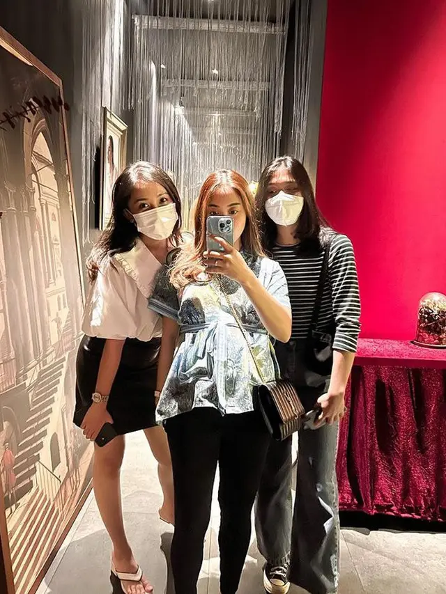6 Potret Baby Bump Winona Willy yang Kian Terlihat Jelas, Siap Jadi Ibu