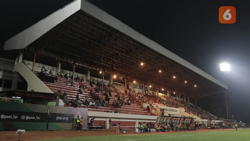 Tribun Stadion PTIK