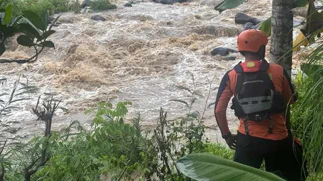 mahasiswa KKN tewas terseret arus sungai di desa Getas Kendal