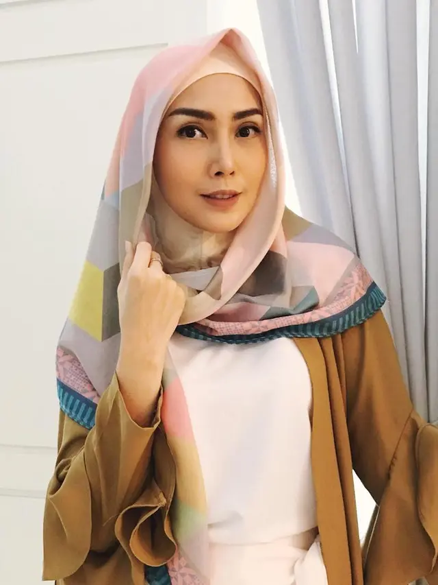 [Bintang] Fenita Arie