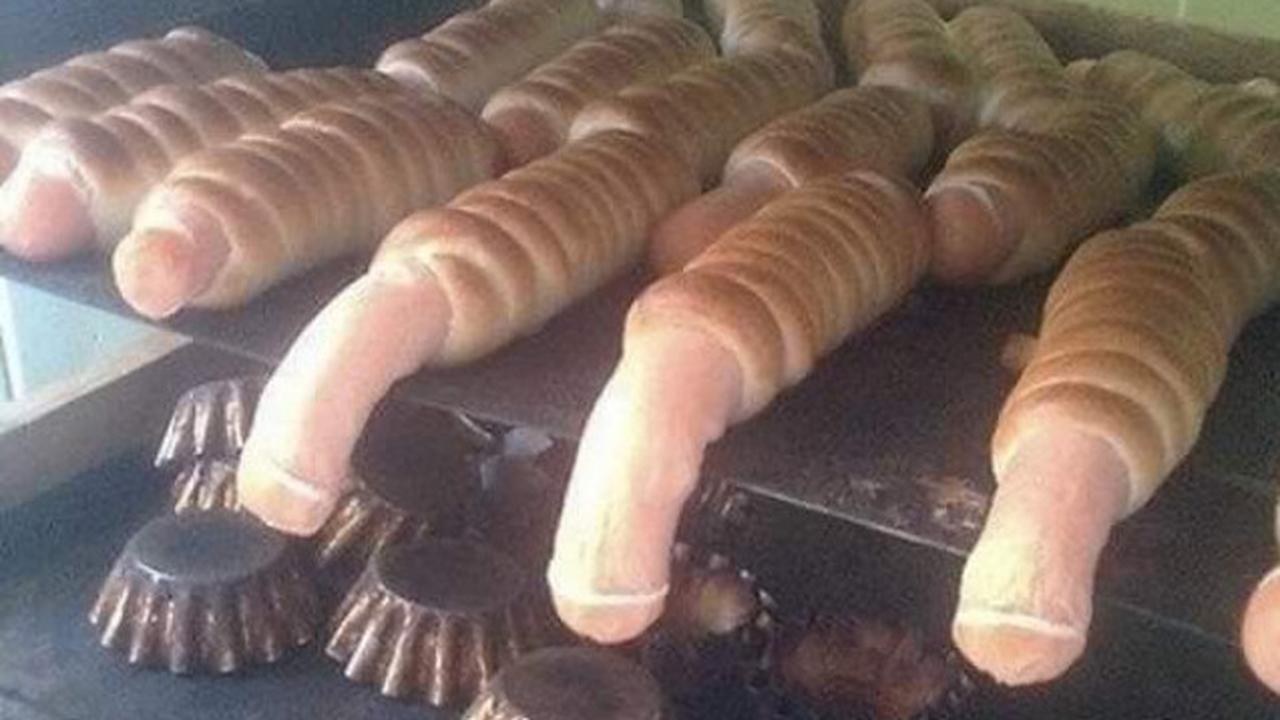 8 Potret Kocak Orang Masak tapi Gagal Terlihat Keren