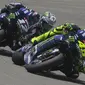 Pembalap Monster Yamaha, Valentino Rossi, saat beraksi pada MotoGP Andalusia di Sirkuit Jerez, Minggu (26/7/2020). Fabio Quartararo berhasil finis pertama dengan catatan waktu 41 menit 22,666 detik. (AP Photo/David Clares)